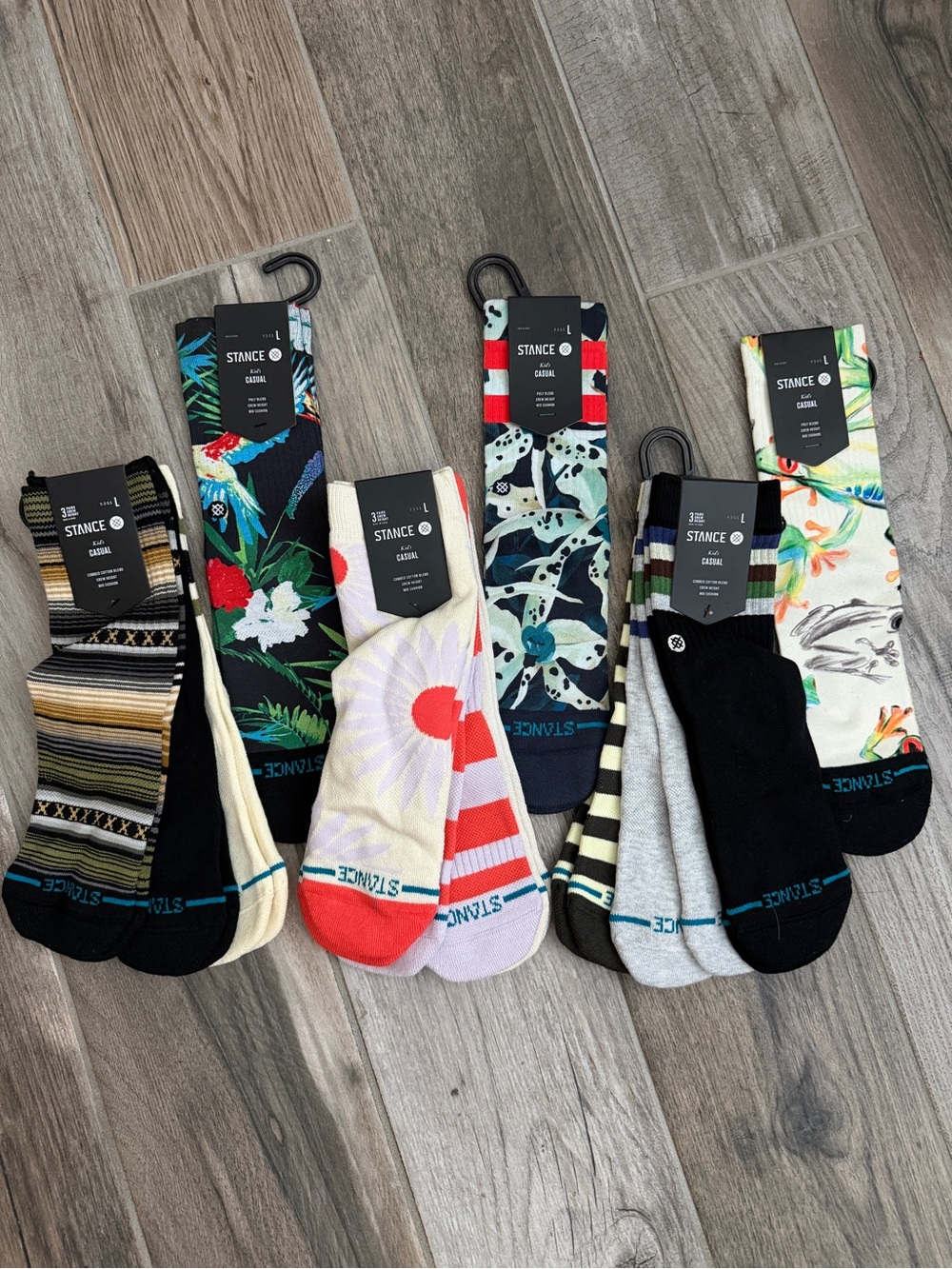 Stance Socks BOYS size Large (2-5.5) NWT